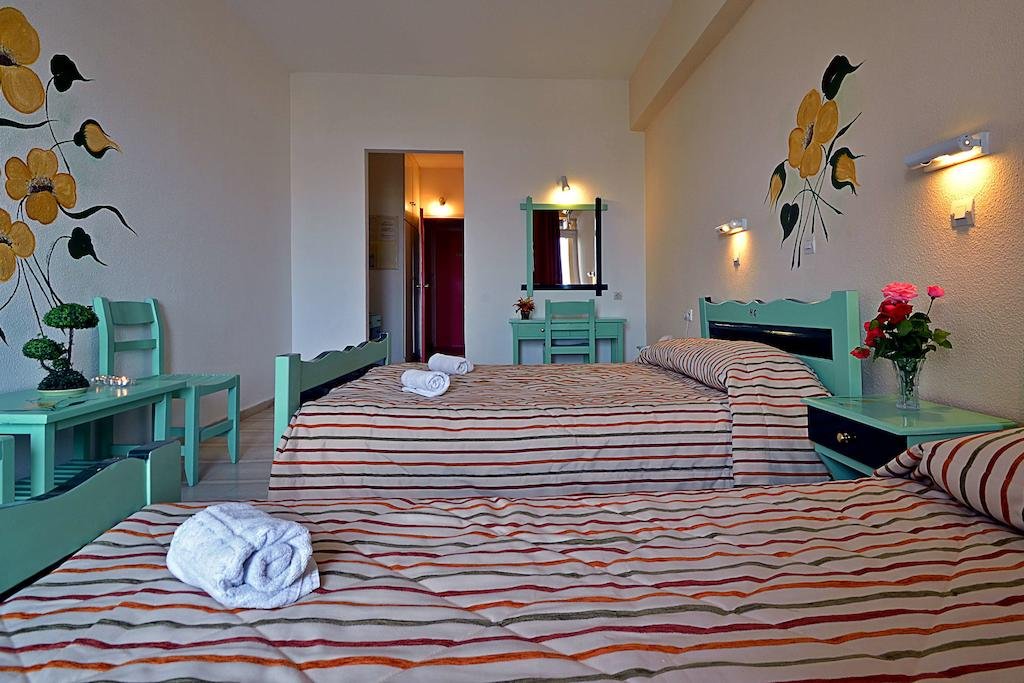 Фото CNic Gemini Hotel