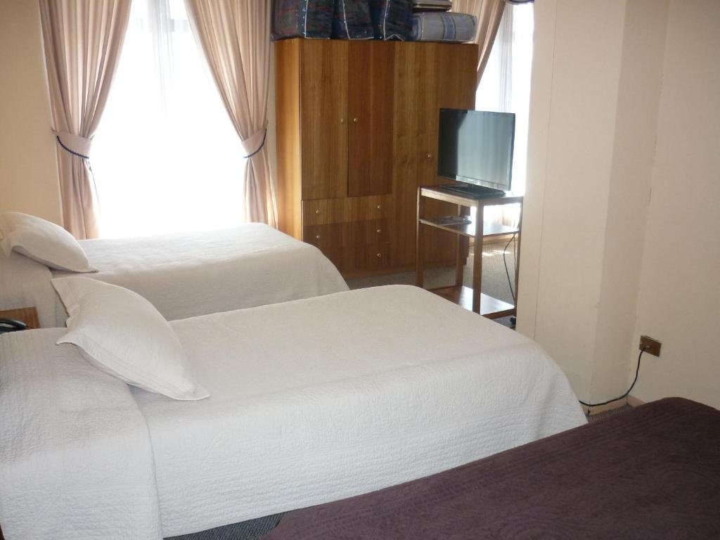 Фото Hotel Esmeralda