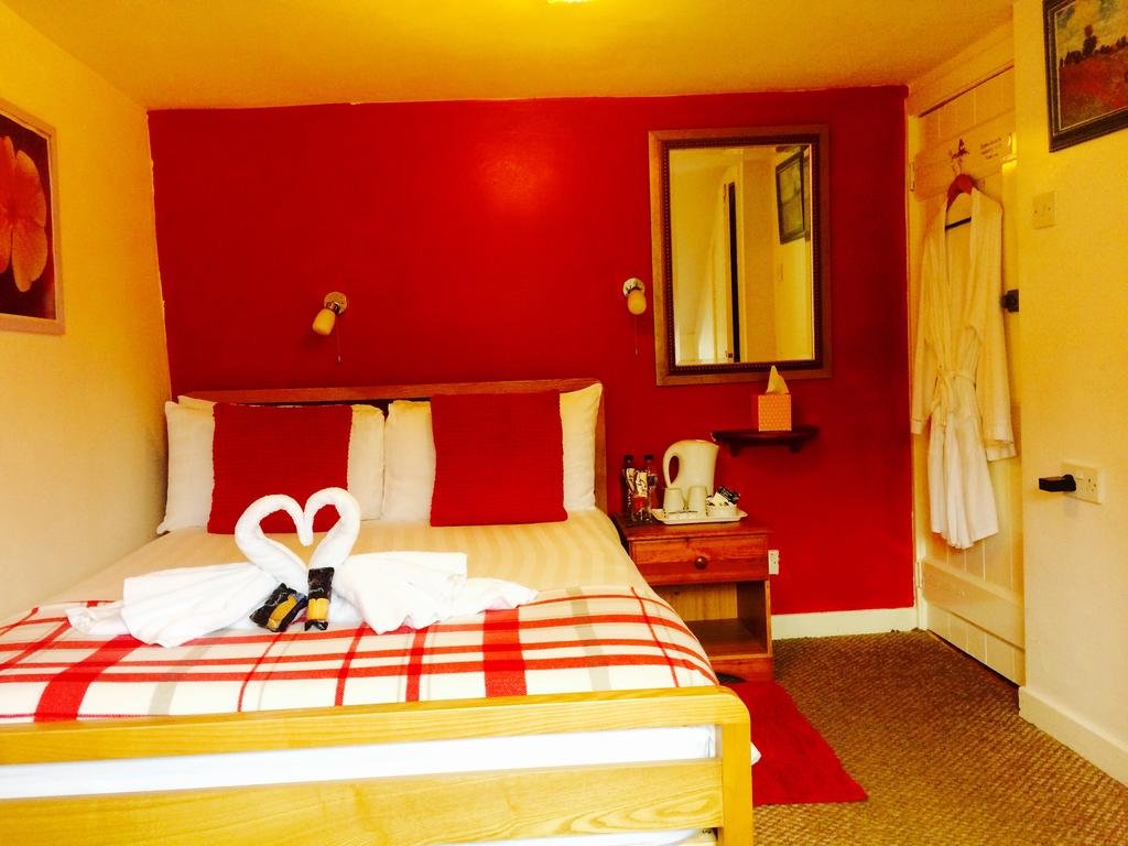 Фото Rowantreebank Bed and Breakfast