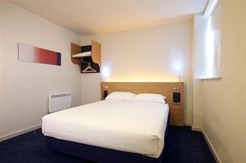 Фото Redwings Lodge Wolverhampton