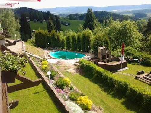 Гостиница Hotel Zámeček Janovičky в Краловеградецком крае