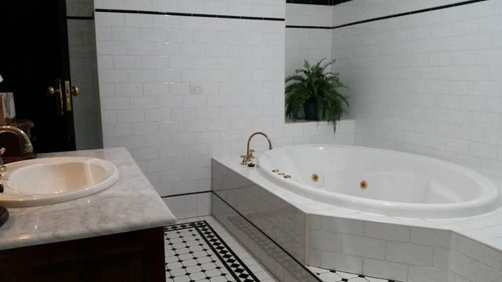 Фото Petersons Armidale Winery and Guesthouse