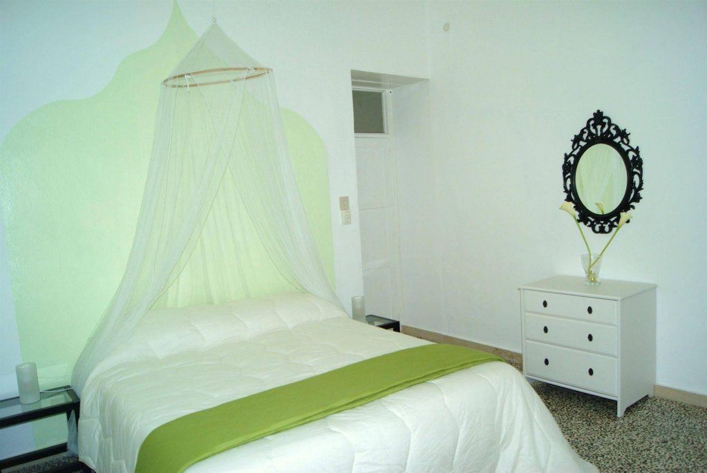 Фото BeeClaire Guest House