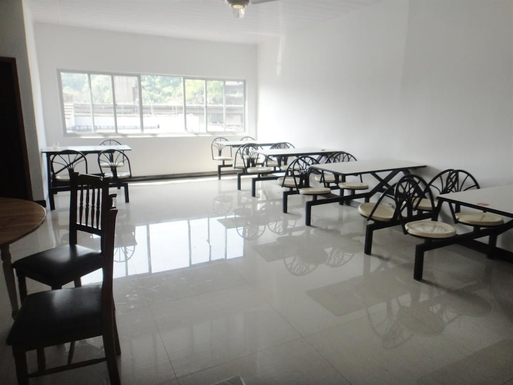 Фото Linhai Aishang Business Hotel