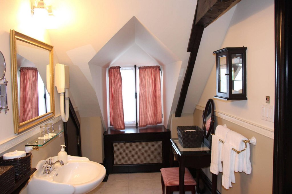 Фото Hotel Louisbourg