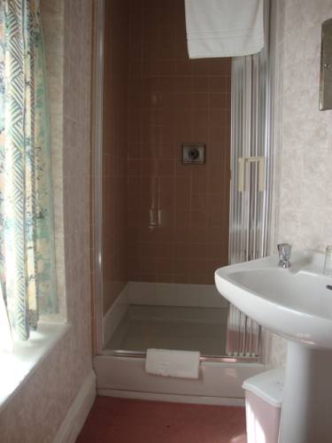 Фото Runnymede Court Hotel