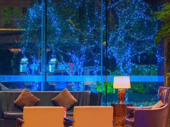 Фото Ruian International Hotel