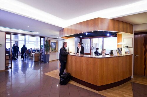 Внешний вид отеля Hotel du Leman в Жоньи, фото 5