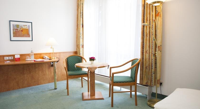 Фото Hotel am Düsseldorf Platz