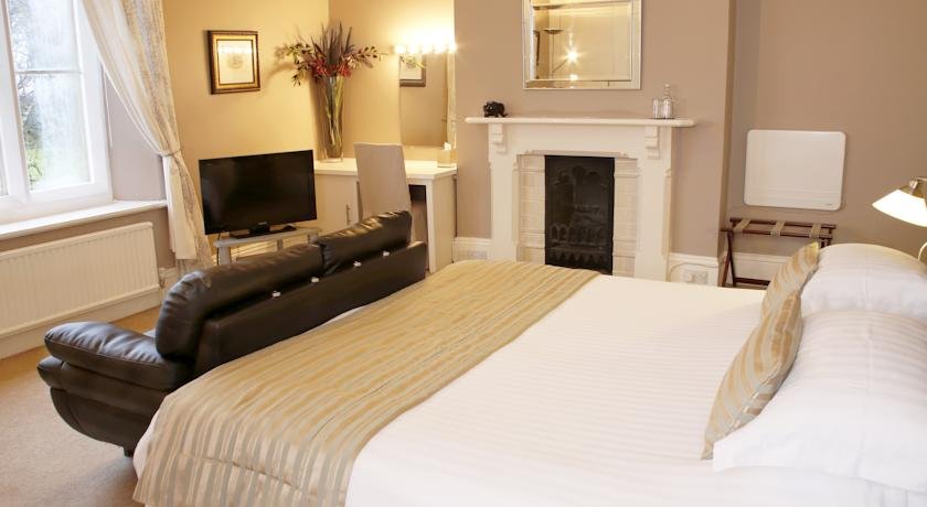 Фото Fallowfields Country House Hotel