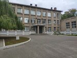 Mbou SOSh № 4 (Pionerov boulevard, 14), school