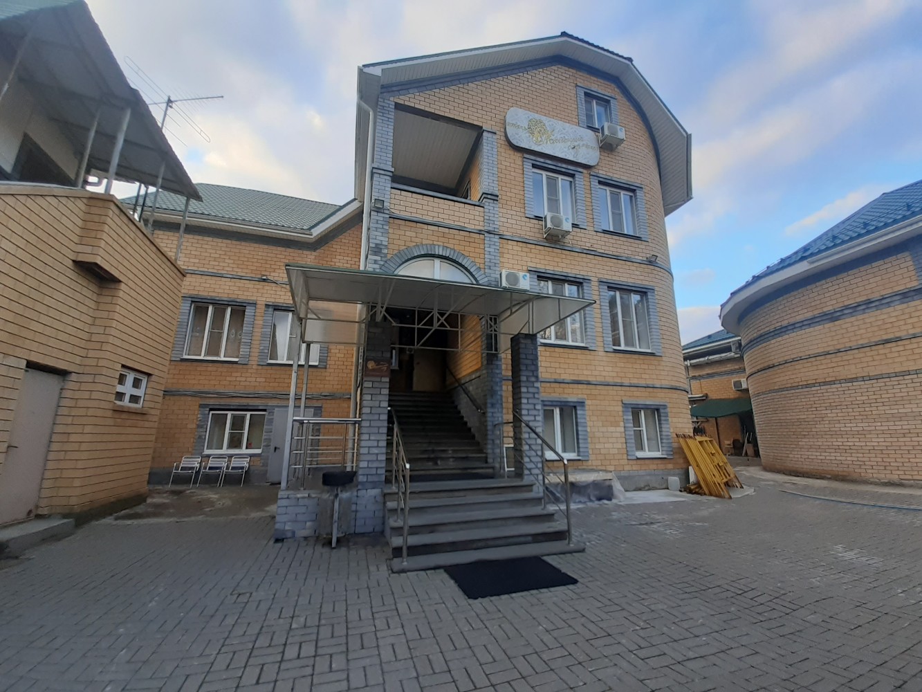 Фото Майский сад