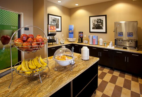 Гостиница Hampton Inn & Suites Seattle/Federal Way в Федерал-Уэй