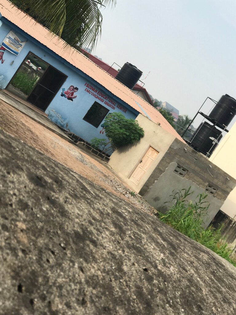 School Iscocan Educational Center, Earth, photo