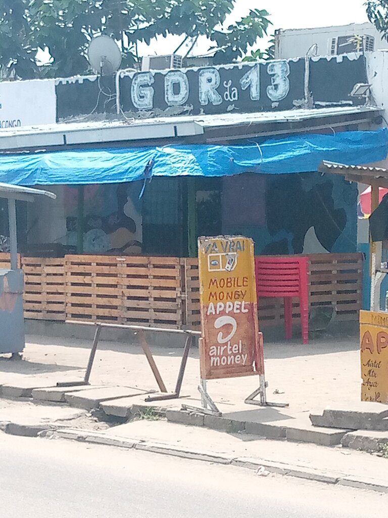 Bar, pub Gdr La 13, Brazzaville, photo