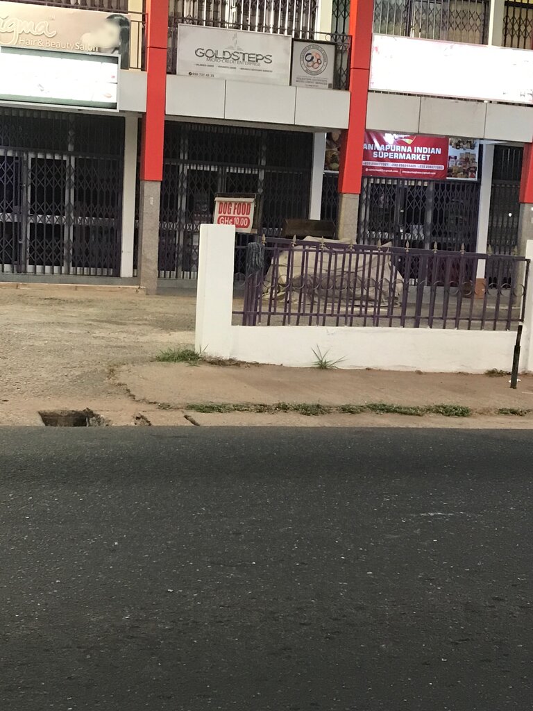 Microfinance institution Goldsteps, Accra, photo