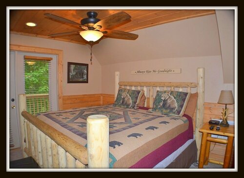 Жильё посуточно Sugar Bear Mountain Hideaway 3 Bedroom Cabin