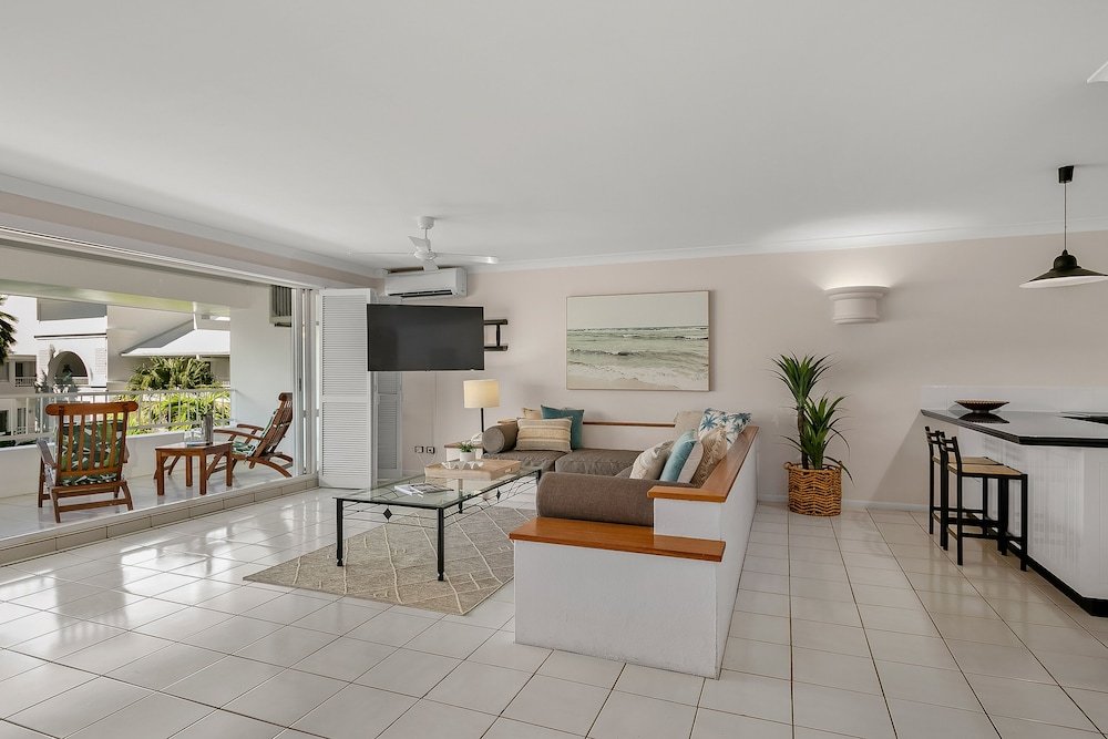 Фото Belle Escapes - Oceanview Suite Alamanda Beachfront Resort 88