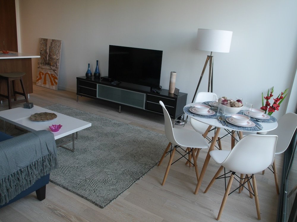 Фото Brand New 2br Town Home with Parking