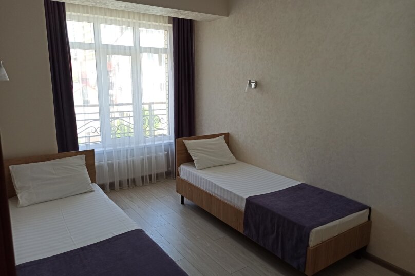 Фото На Кати Соловьяновой 14а