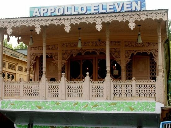 Гостиница Appollo eleven group of houseboats в Сринагаре