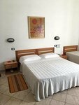 Hotel Dora