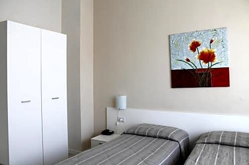 Фото Hotel Cremona Viale