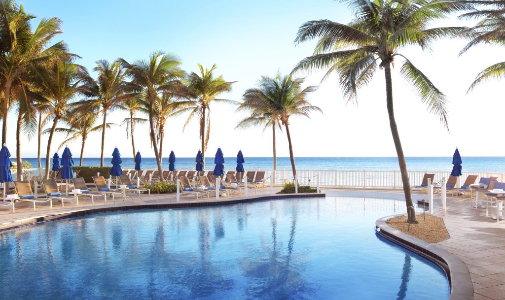 Фото Owner Rentals at Pelican Grand Beach Resort