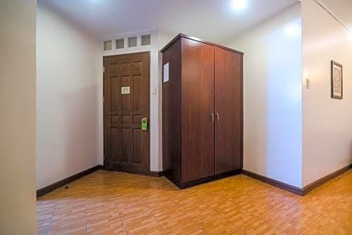 Фото Oftana Suites