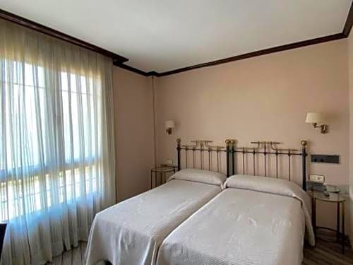 Фото Hotel Los Molinos