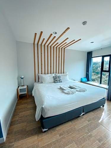 Фото The Galla Hotel