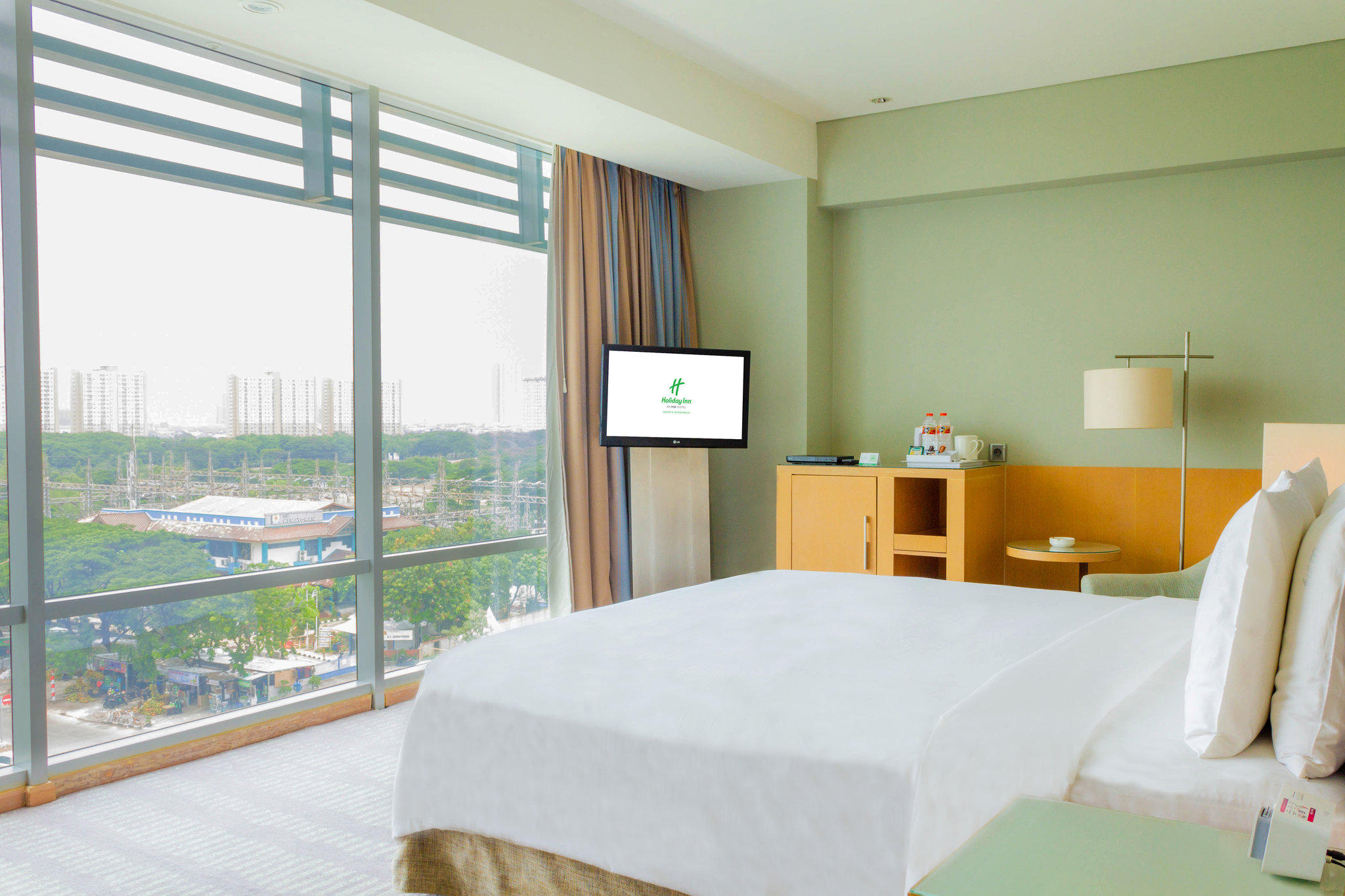 Фото Holiday Inn Jakarta Kemayoran