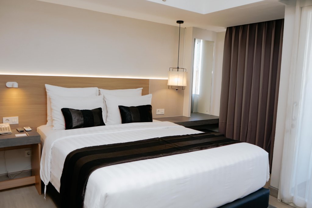 Фото Grand Dafam Braga Bandung