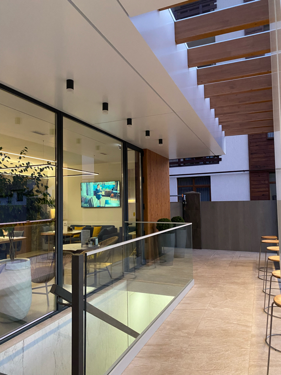 Фото Ikos Polyana