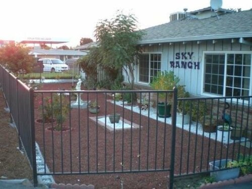 Гостиница Sky Ranch Inn в Вест Сакраменто