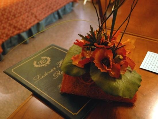 Фото Aurora Garden Hotel