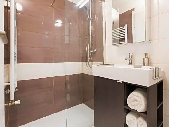 Фото Witty Please & Bardot