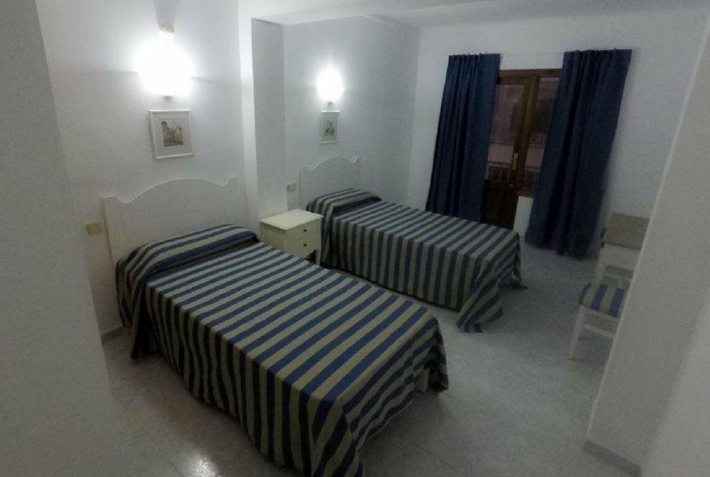 Фото Hostal Can Gallu