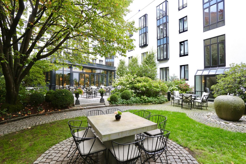 Фото München Palace