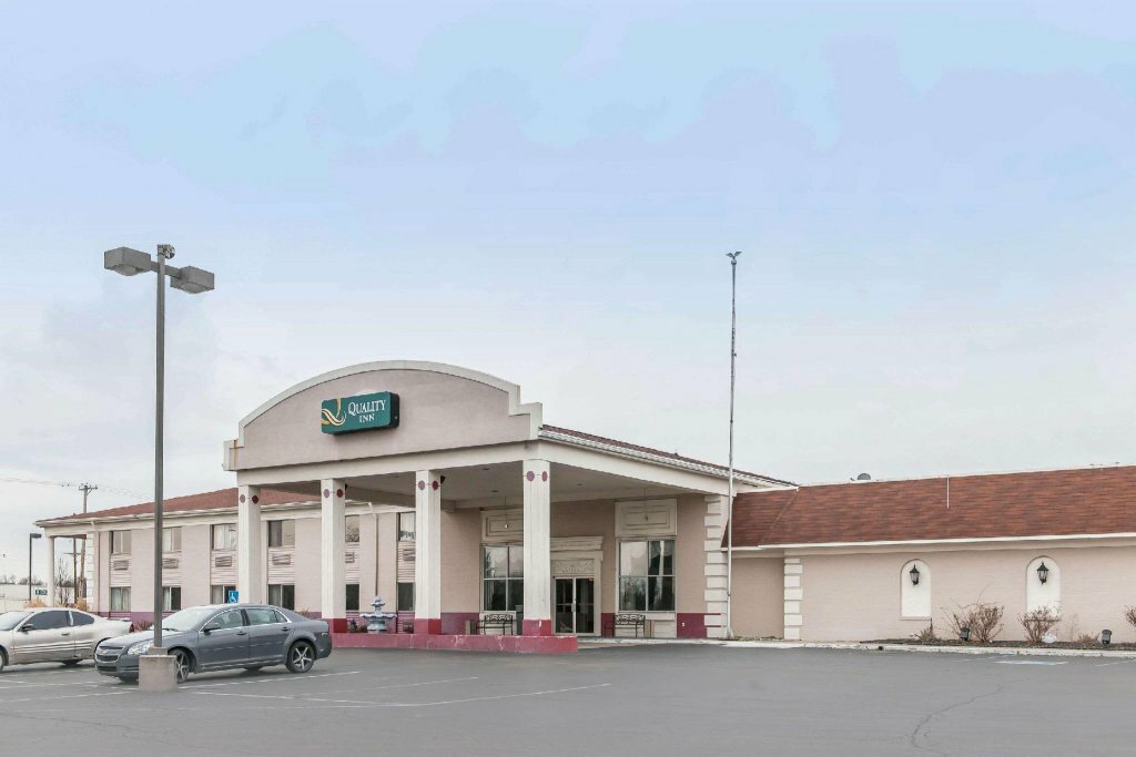 Hotel Quality Inn Scottsburg, State of Indiana, photo