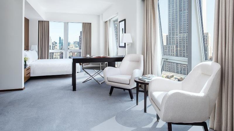 Фото The Langham, New York, Fifth Avenue