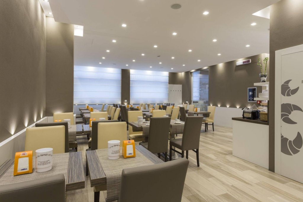 Фото Hotel Mistral