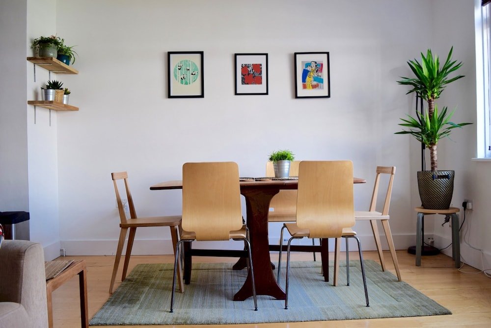 Фото Spacious 3 Bedroom Maisonette in Hoxton Shoreditch