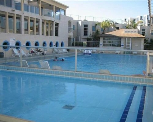 Гостиница Regency Residence with Pool - Next the Beach в Герцлии