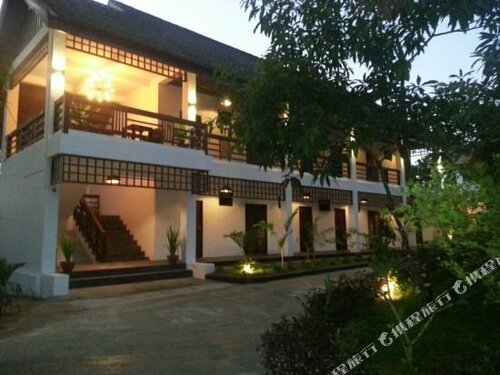 Гостиница The Mandolis Hotel в Тавое