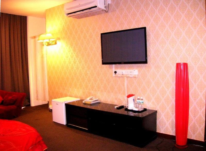 Фото Paragon City Hotel