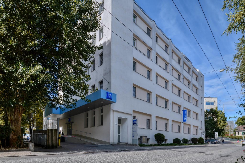 Фото Ibis budget Hotel Luzern City