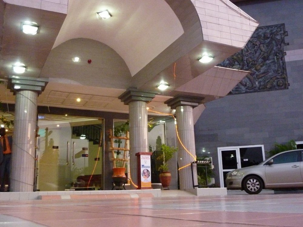 Фото MJ Grand Hotel