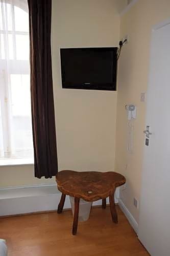 Фото The Black Lion