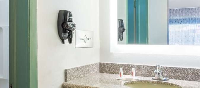 Фото Howard Johnson by Wyndham Ocala Fl